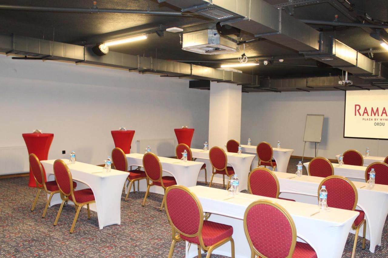 Ramada Plaza By Wyndham Ordu Hotell Exteriör bild