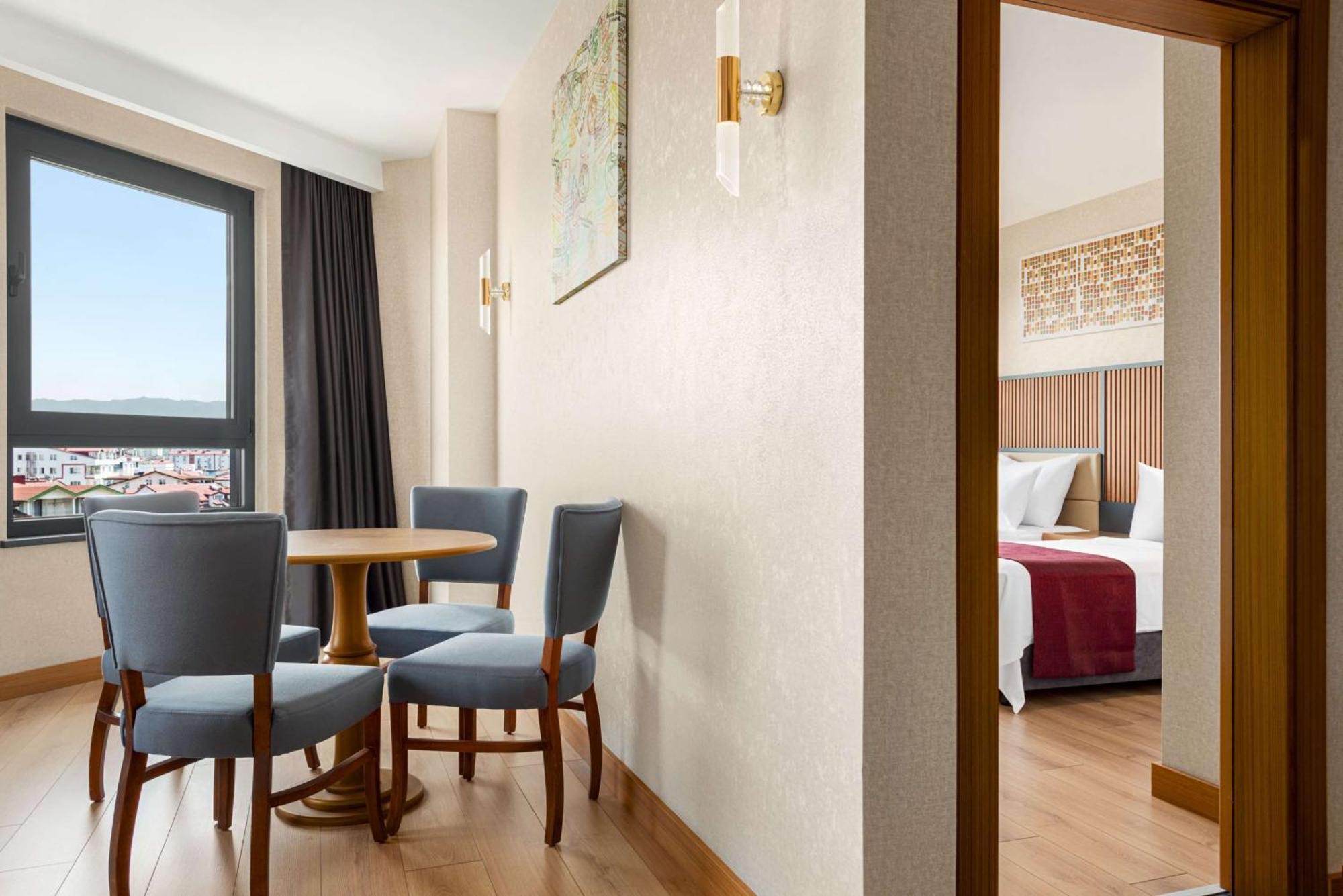 Ramada Plaza By Wyndham Ordu Hotell Exteriör bild